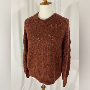 Old Navy Chunky Knit Crewneck Sweater